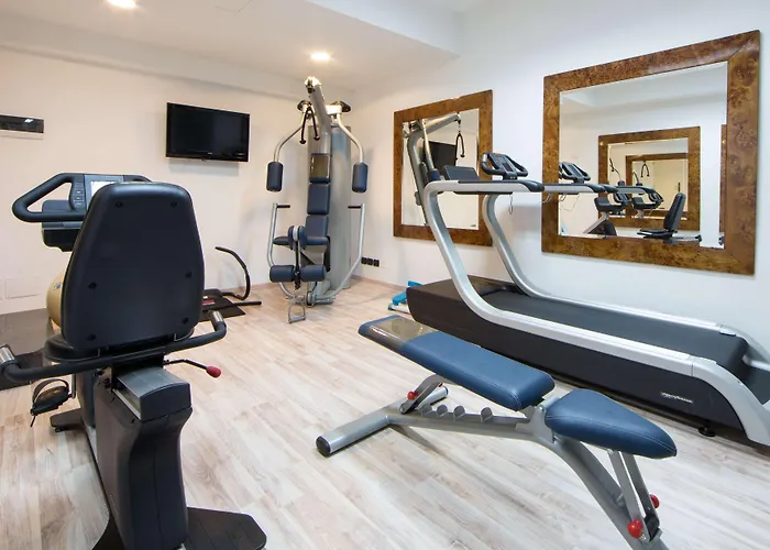 Otel Western Rivoli 4*