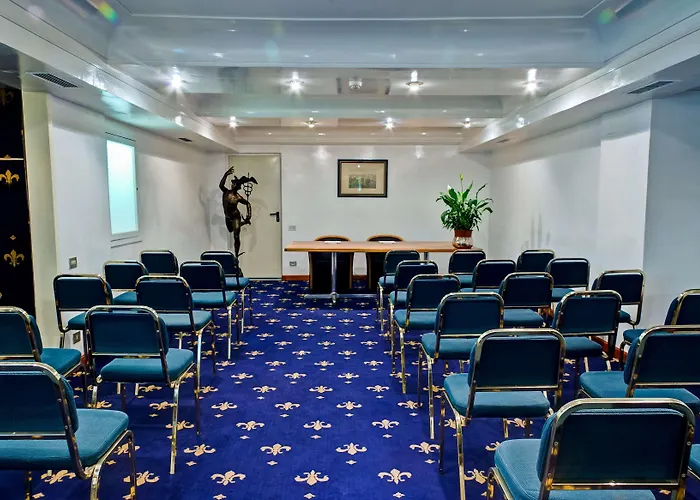 Otel Western Rivoli 4*