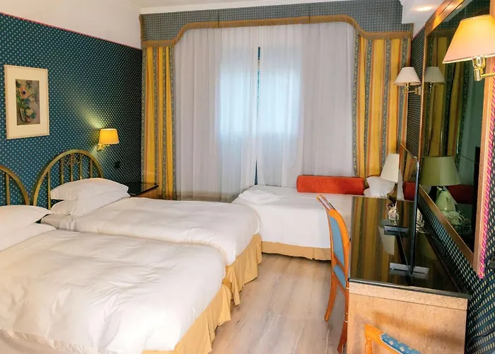 Otel Western Rivoli