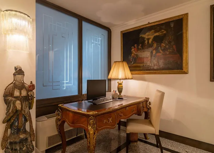 Otel Western Rivoli