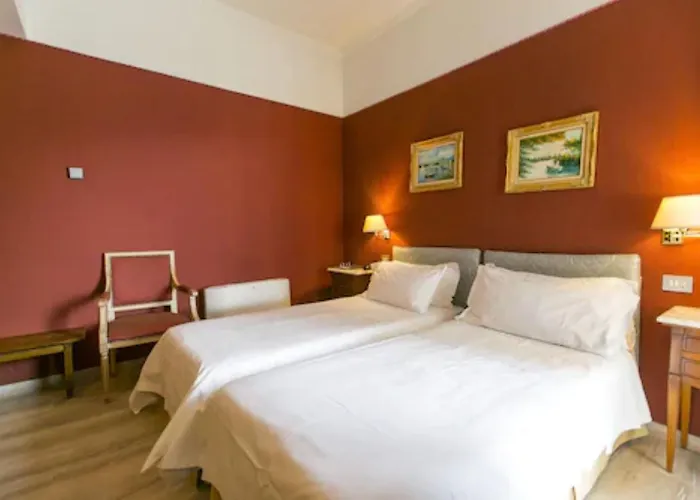 Western Rivoli Otel 4*