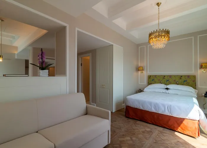 Western Rivoli Otel