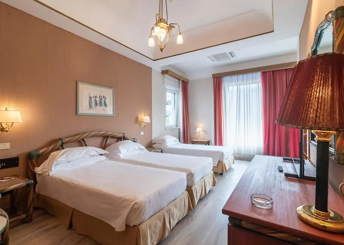 Western Rivoli Otel 4*
