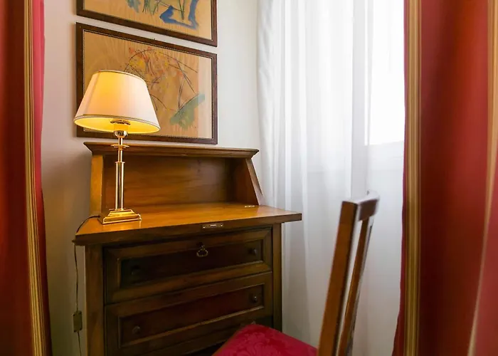 Western Rivoli Otel 4*